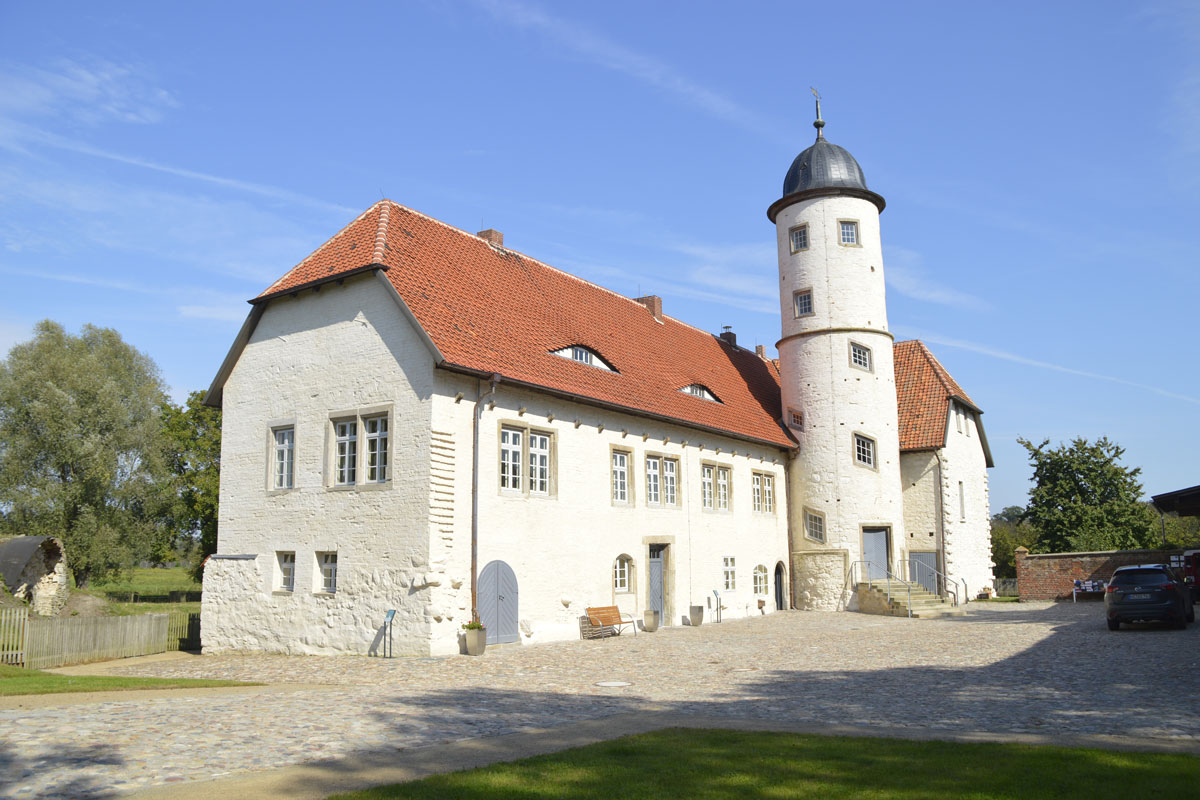 Denkmalgerechte Instandsetzung Burg Brome